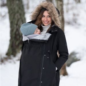 Seraphine maternity and postnatal parka! Comes with the attachment. Size M